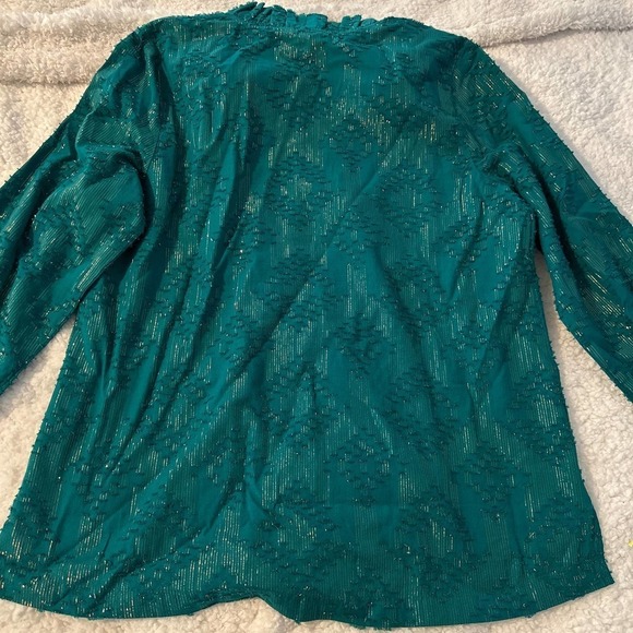 COPY - Crown & ivy blouse - Picture 3 of 3